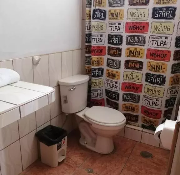 هتل Hostal Boulevard