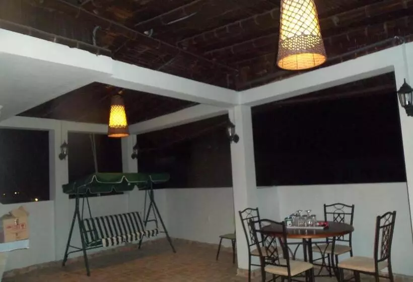 هتل Hostal Boulevard