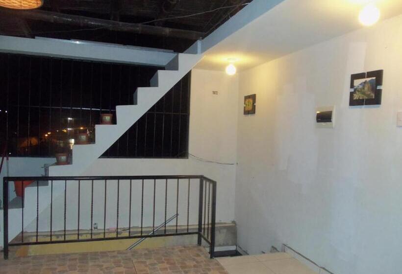 בית מלון כפרי Hostal Boulevard