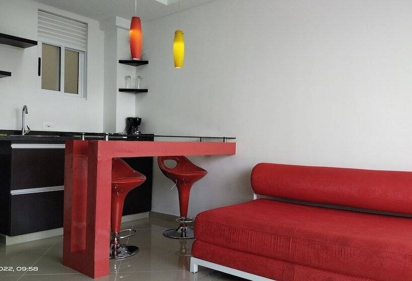 هتل Piaro In Suites