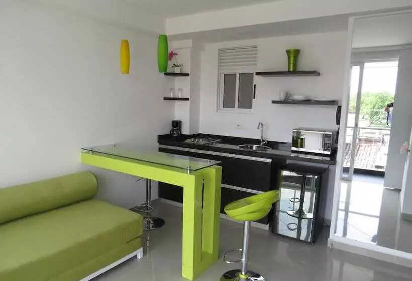 هتل Piaro In Suites