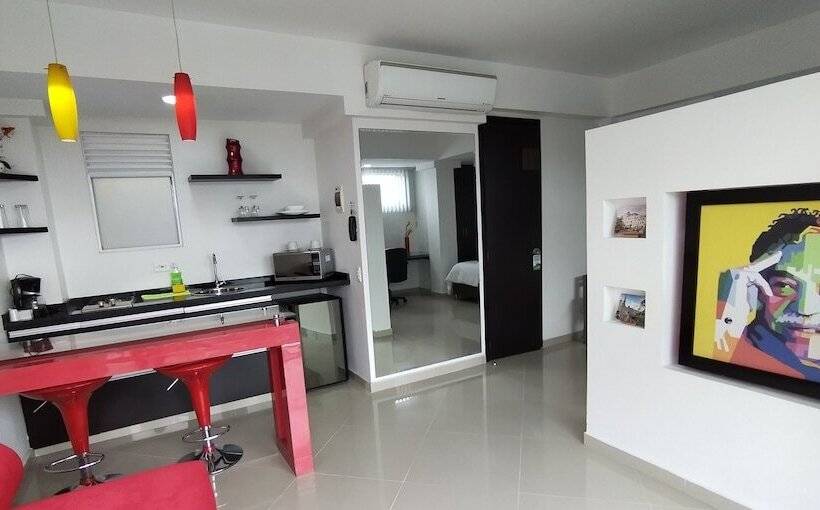 هتل Piaro In Suites