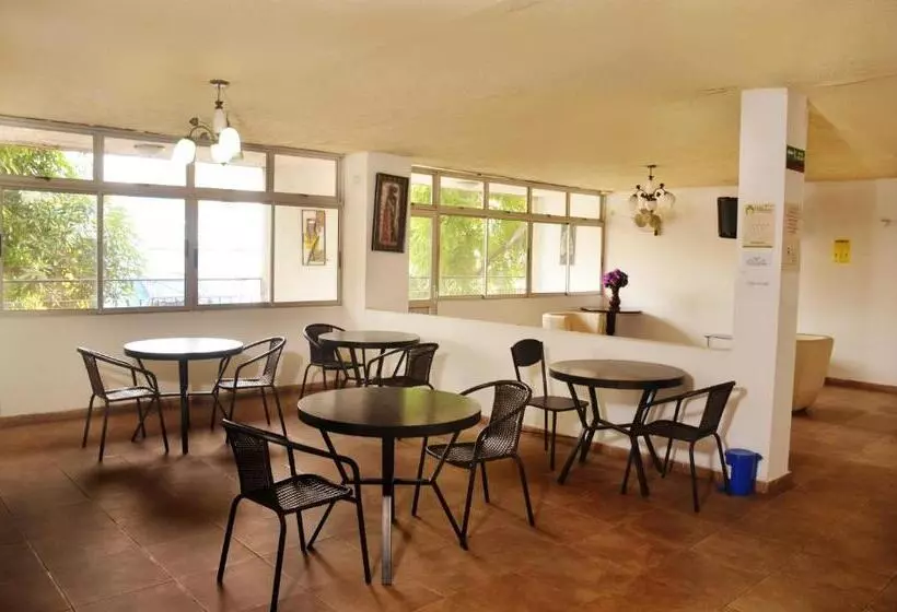 Hotelli Plaza Ventura