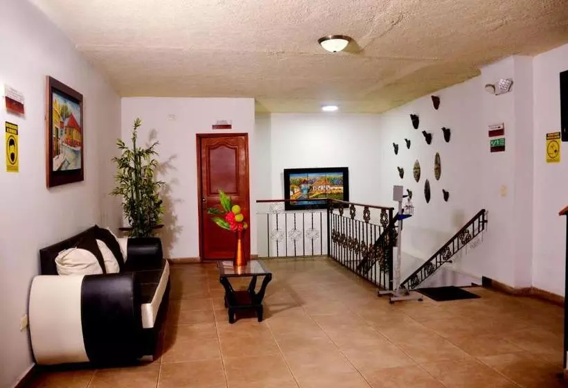 Hotelli Plaza Ventura