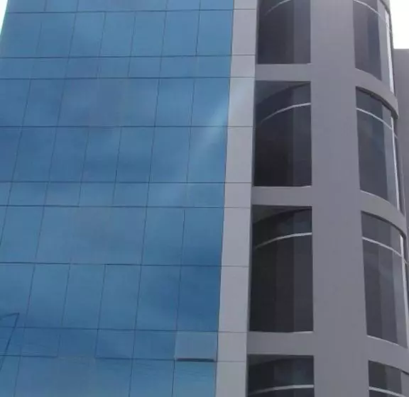 ホテル Torresur Tacna