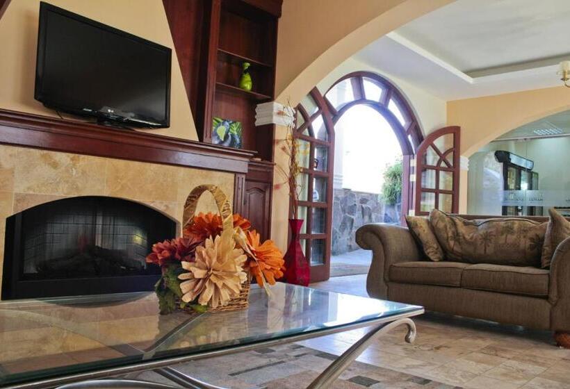 Lunahuana River Resort