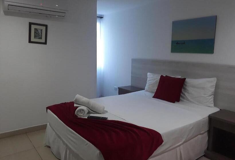 Mintaka Hotel + Lounge