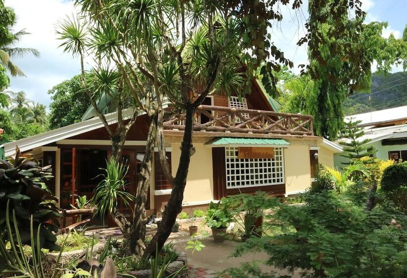 Peak House Garden Pension