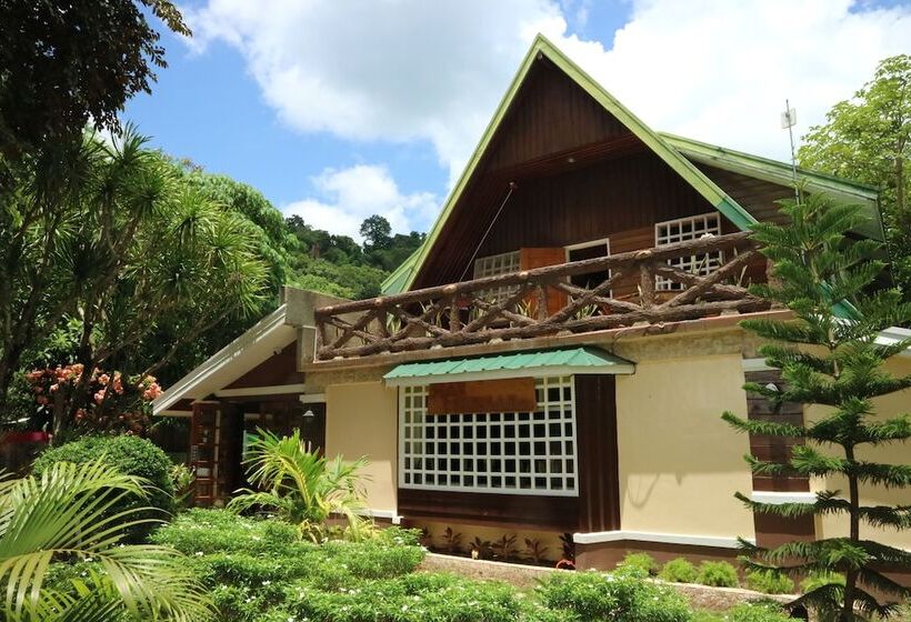 Peak House Garden Pension