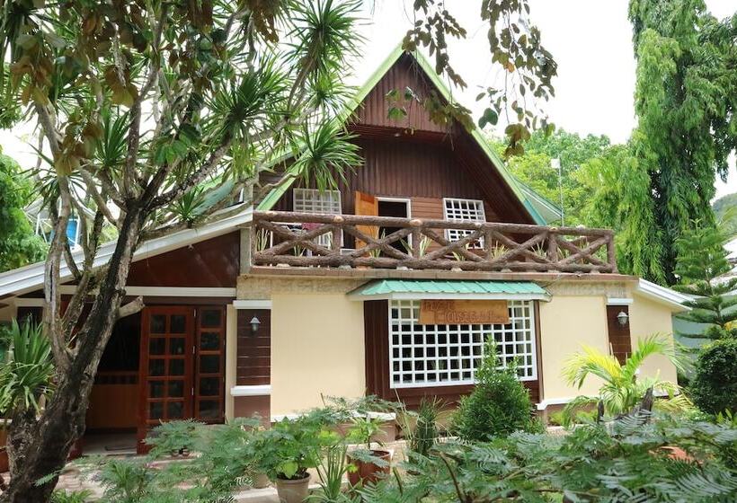 Peak House Garden Pension