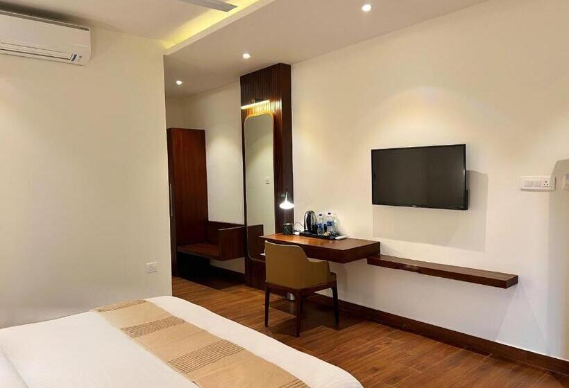 هتل The Lake Hill   Ridge