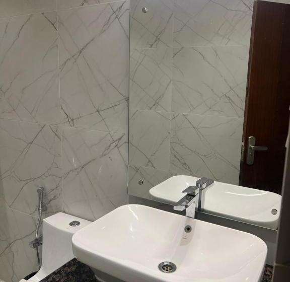 هتل The Lake Hill   Ridge