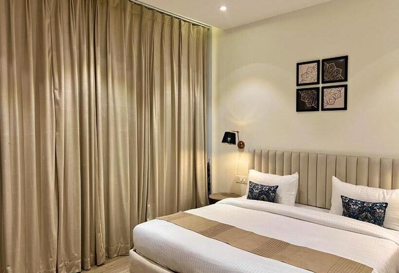 هتل The Lake Hill   Ridge