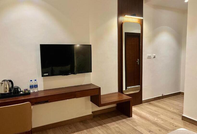 هتل The Lake Hill   Ridge