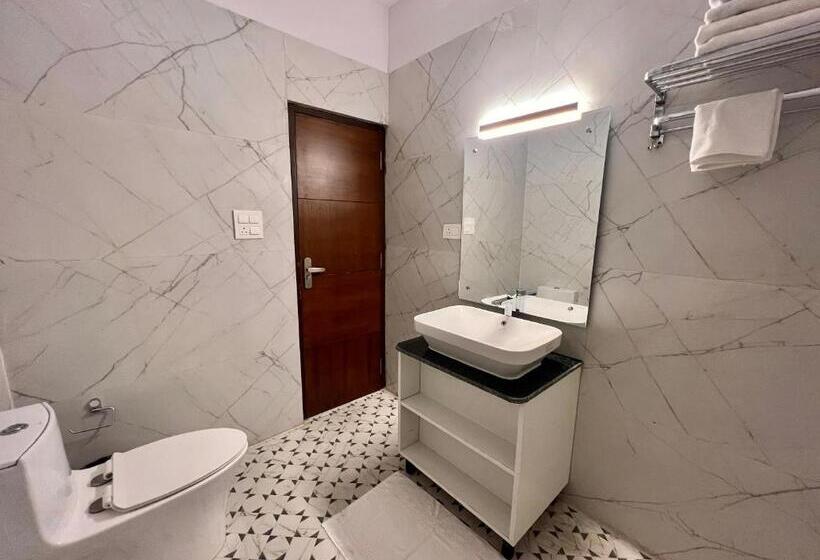 هتل The Lake Hill   Ridge