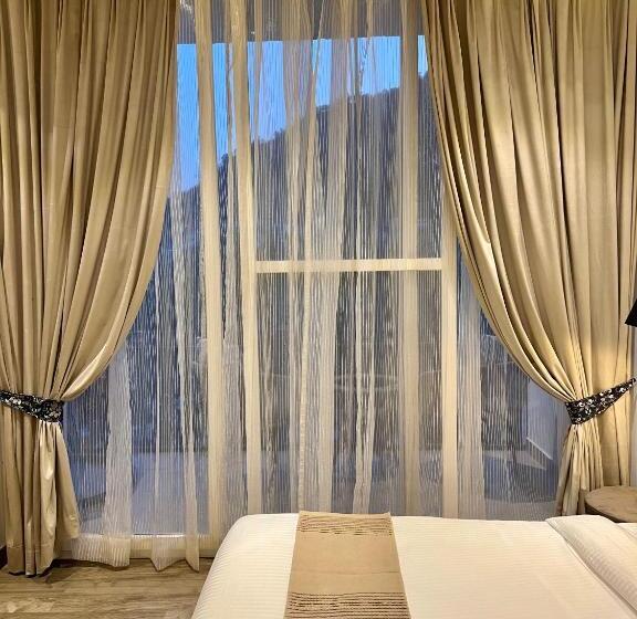 هتل The Lake Hill   Ridge