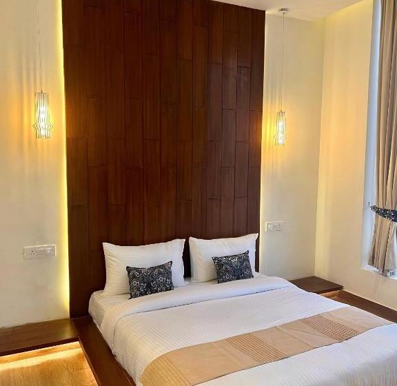 هتل The Lake Hill   Ridge