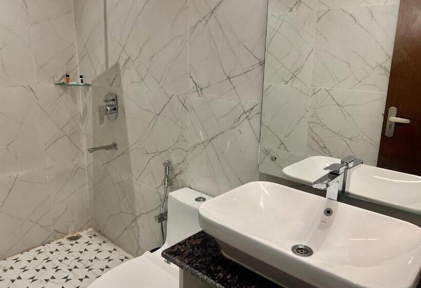 هتل The Lake Hill   Ridge