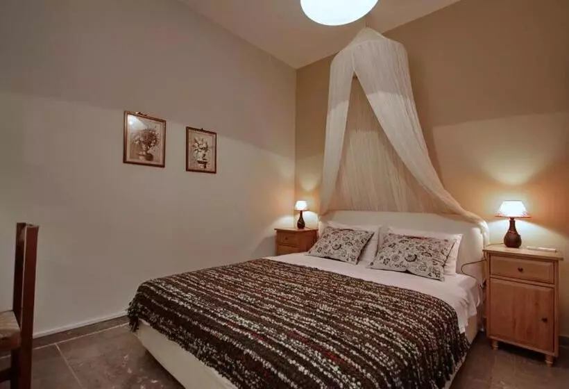 Aloe Luxury Apartments & Suites