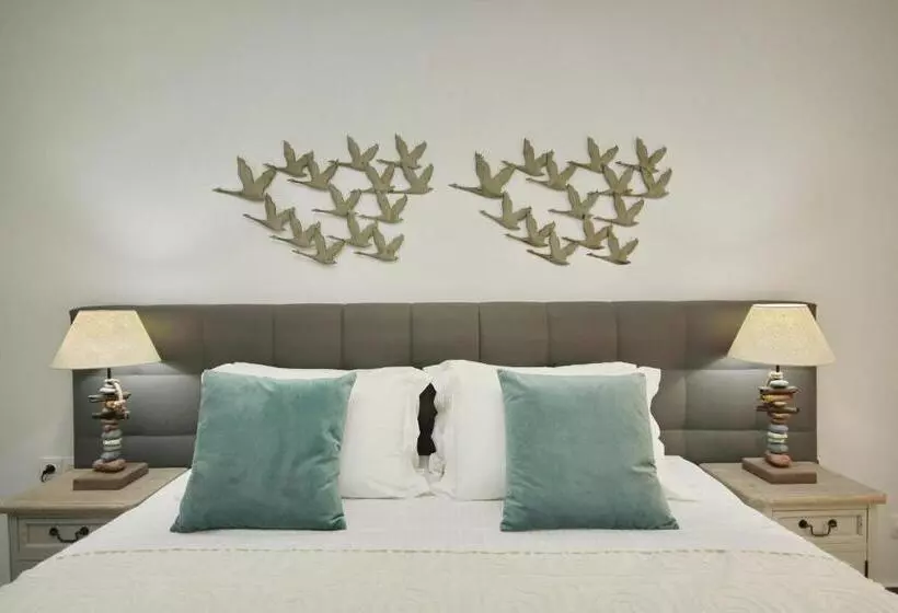 Aloe Luxury Apartments & Suites