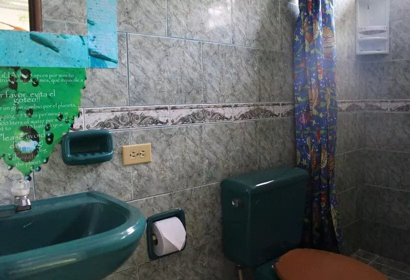تختخواب و صبحانه Eco Hotel El Refugio De La Floresta