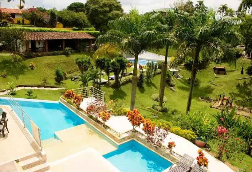 ベッドアンドブレックファースト Finca Hotel Loma Verde
