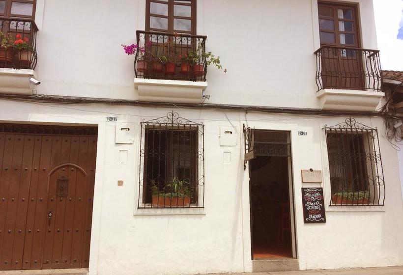 هاستل El Caracol