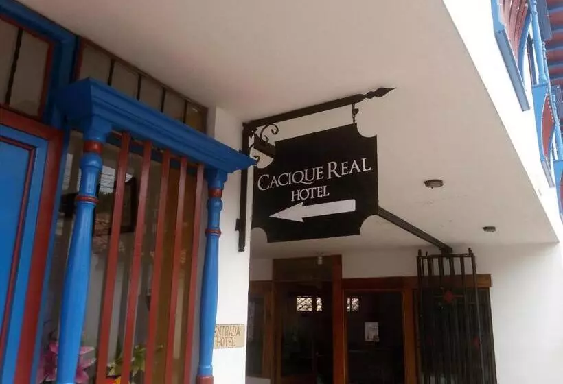 ホテル Cacique Real
