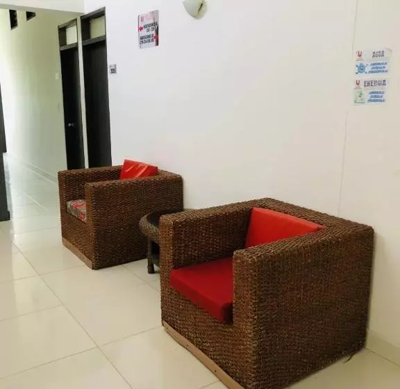 هتل Center Plaza Plus