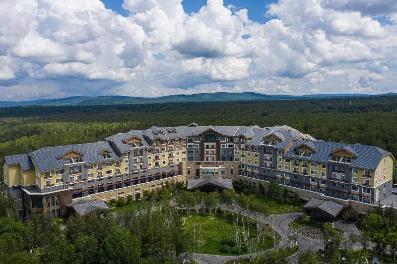 Hotelli Crowne Plaza Resort Changbaishan Hot Spring, An Ihg