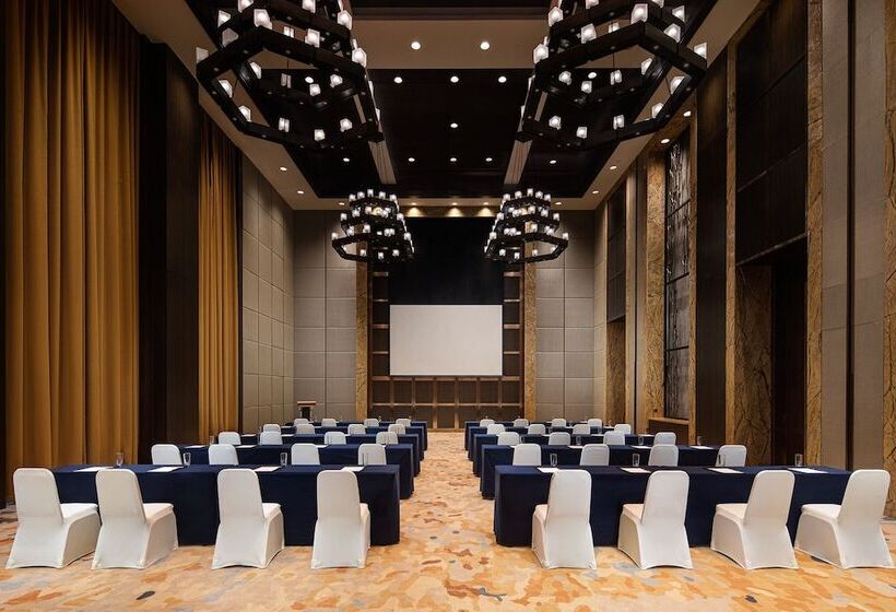 Otel Crowne Plaza Resort Changbaishan Hot Spring, An Ihg