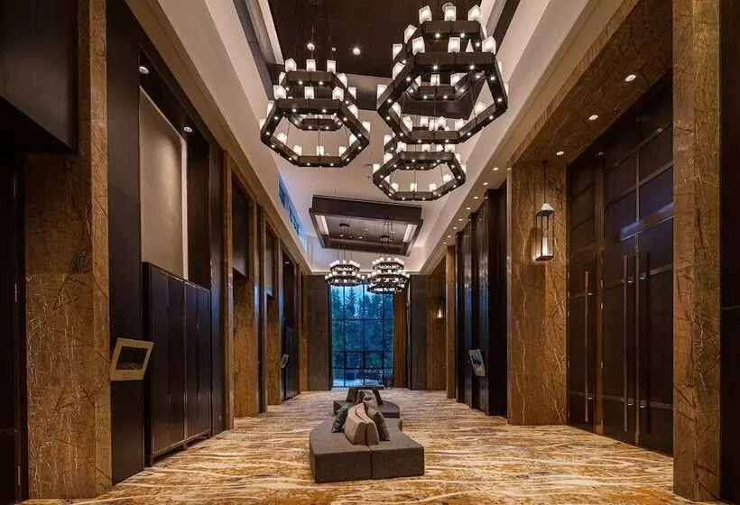 Hotelli Crowne Plaza Resort Changbaishan Hot Spring, An Ihg
