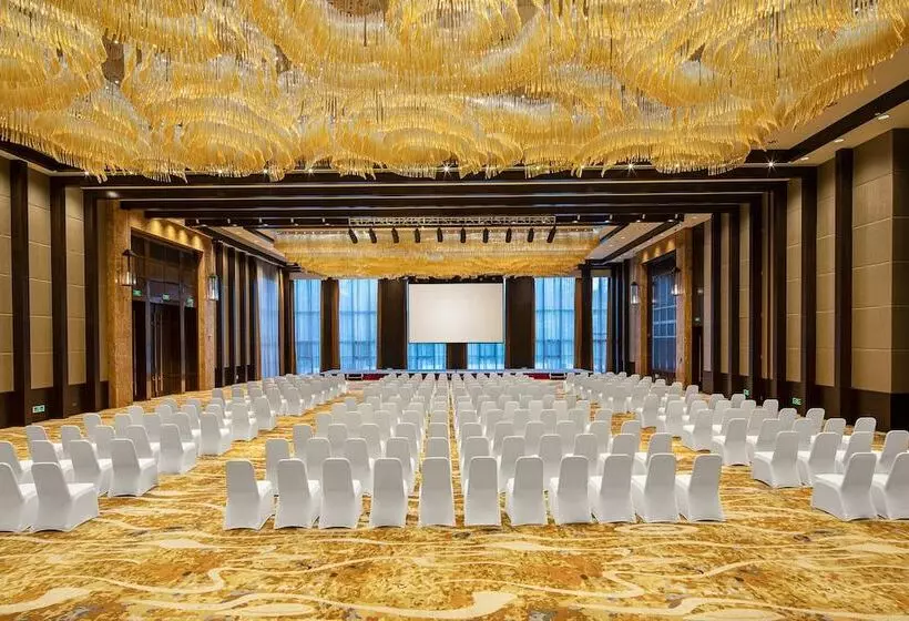 Hotelli Crowne Plaza Resort Changbaishan Hot Spring, An Ihg