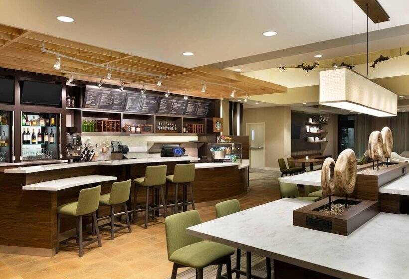 ホテル Dene & Conference Centre