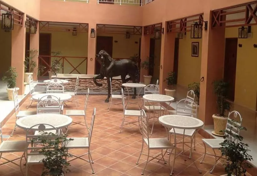Hotelli E Caballeriza