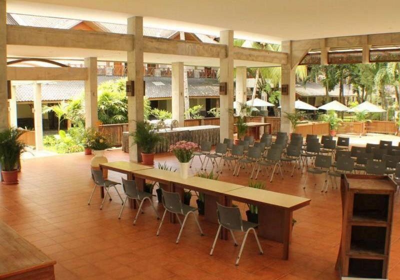 فندق Pantai Indah Resort  Timur