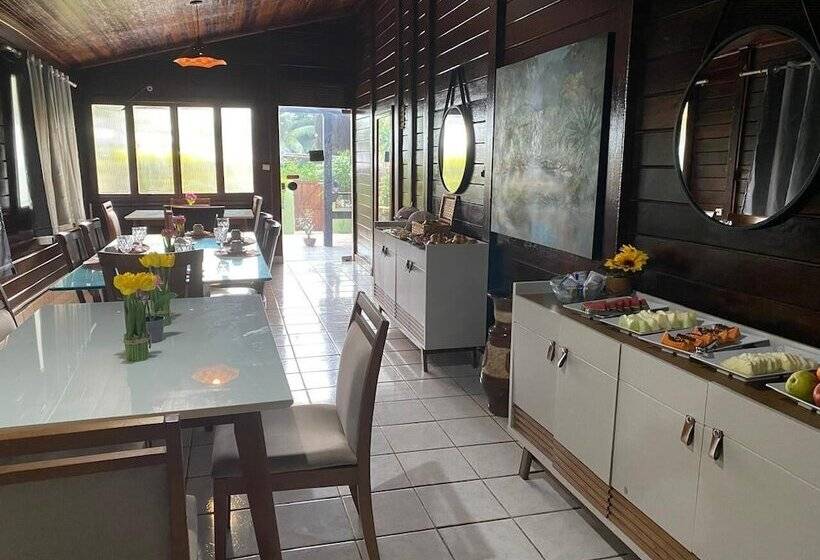 هتل Pousada Das Flores