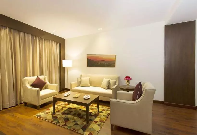 Hotelli Royal Tulip Shimla  Kufri