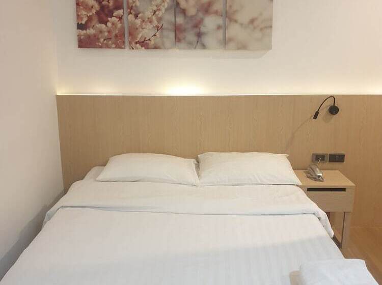 Hotel Sakura Sky Residence