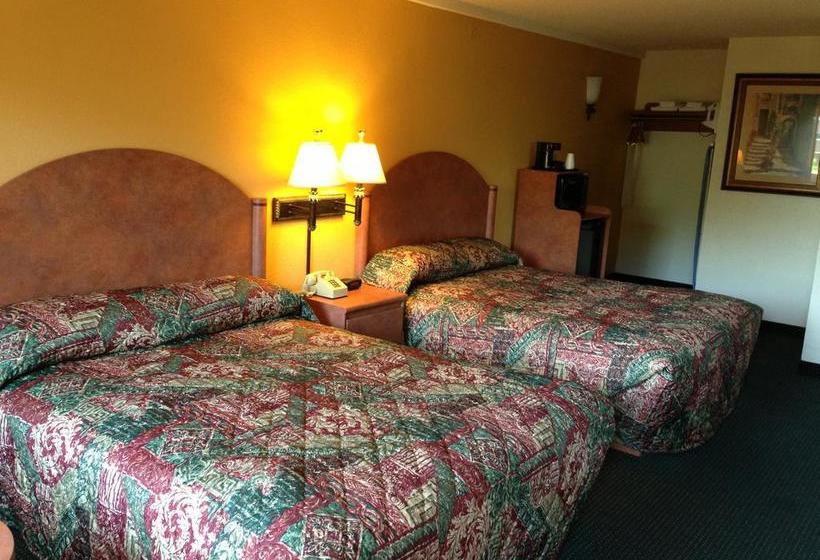 בית מלון כפרי University Inn And Suites