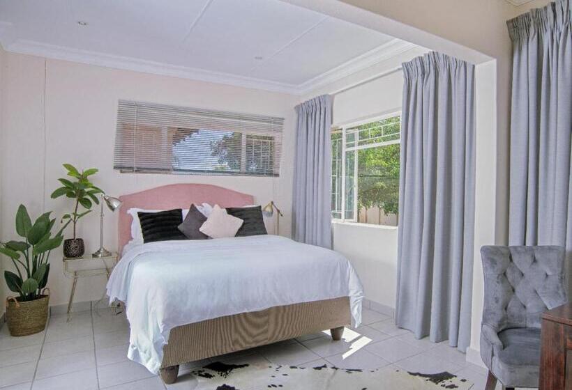 פנסיון Leaves Lodge And Spa