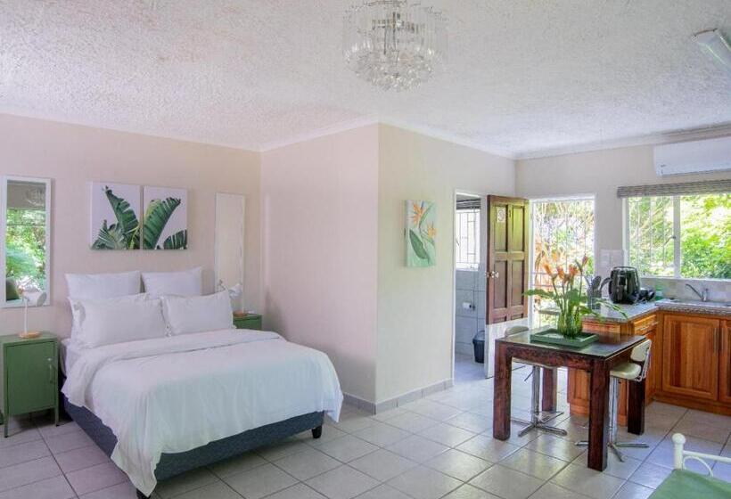 פנסיון Leaves Lodge And Spa