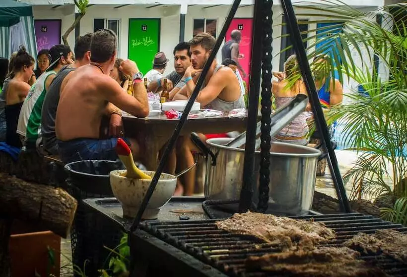 Viajero Hostel Cali & Salsa School