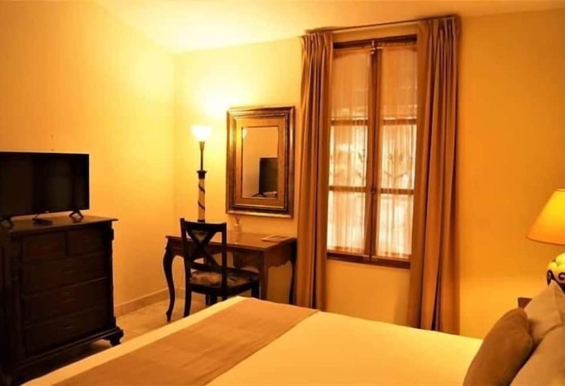 Los Altos Apartments & Studios