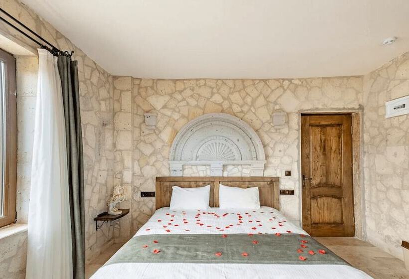 هتل Castle Panorama House