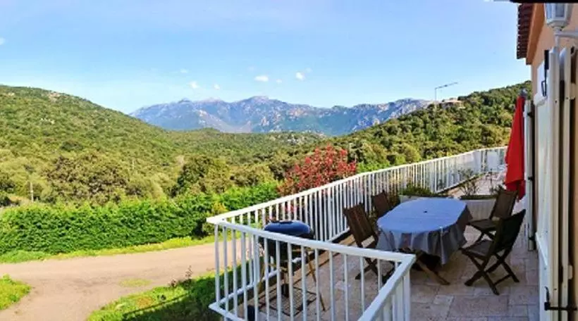 Appartement Cosy A Sartene 49 M² Avec Vue Montagne