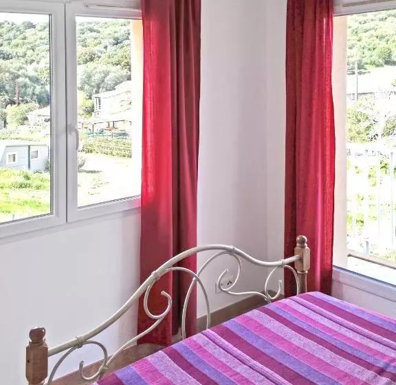 Appartement Cosy A Sartene 49 M² Avec Vue Montagne