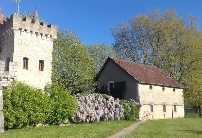 ベッドアンドブレックファースト Manoir De La Presle Ornella Et Stéphane