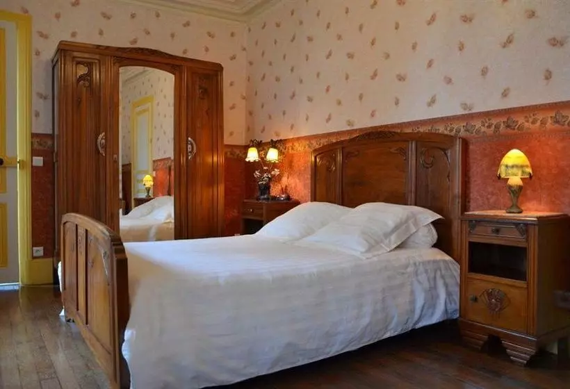 ベッドアンドブレックファースト Manoir De La Presle Ornella Et Stéphane