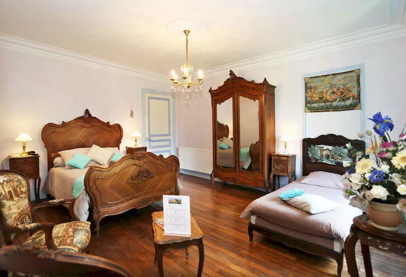 ベッドアンドブレックファースト Manoir De La Presle Ornella Et Stéphane